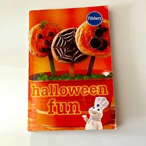 Pillsbury little Halloween recipe book